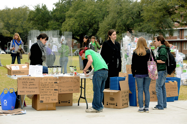 Tulane students at a social entrepreneurship event talking about environmental issues